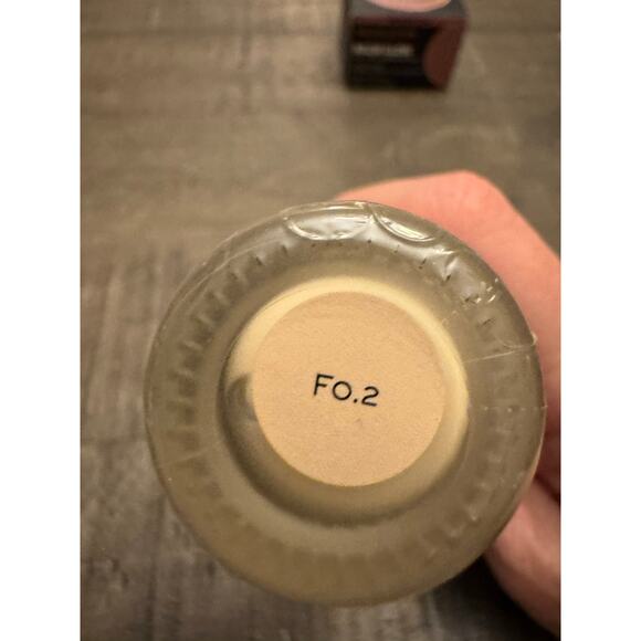 Revolution London Conceal & Hydrate Radiance Foundation Shade F0.2, 0.7 Fl. Oz - Picture 6 of 6